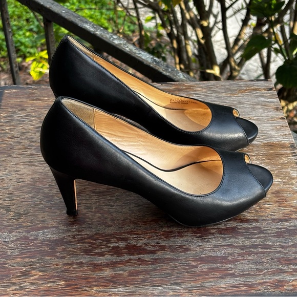 Cole Haan Margot OT II Peep Toe Black Leather Pumps Women’s Size 5.5B - Picture 3 of 16